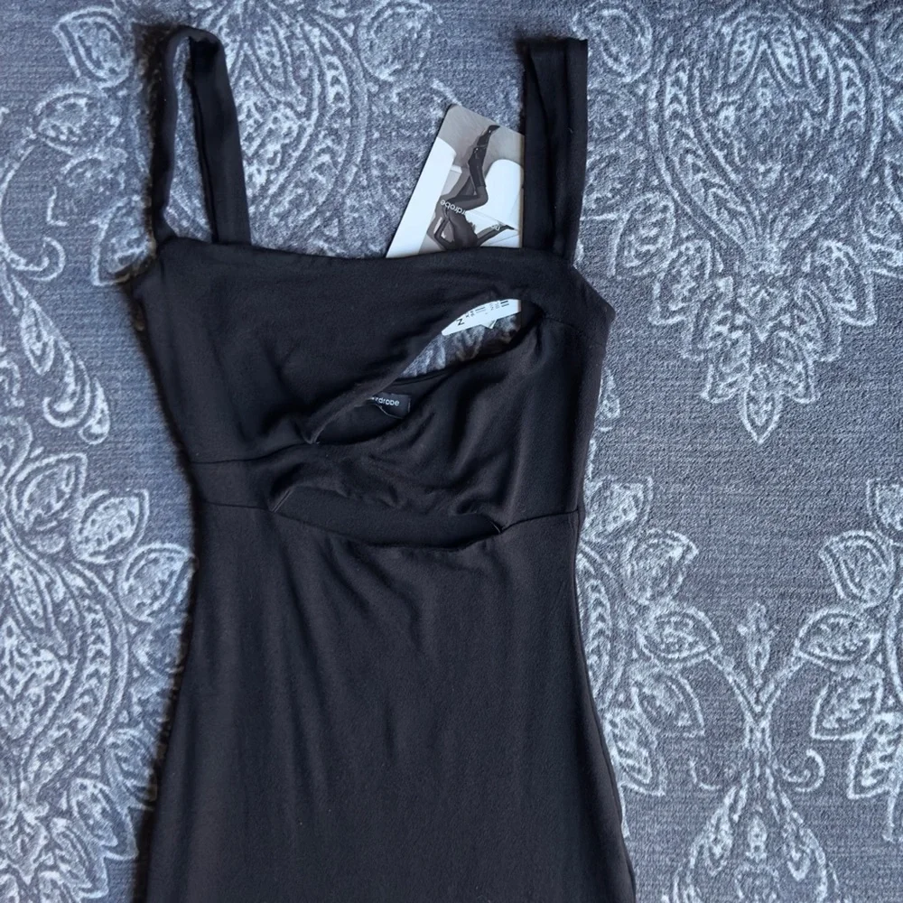 Naked Wardrobe Black Cutout Midi Dress NWT - Picture 6 of 10